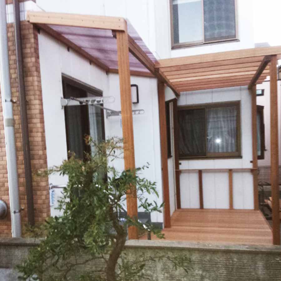 ウッドデッキ(上部パーゴラ)